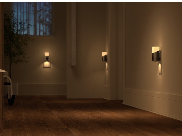 motion sensor night light plug in
