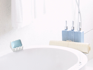 Keep your bathtub clean and organized with our self-draining silicone soap holder.