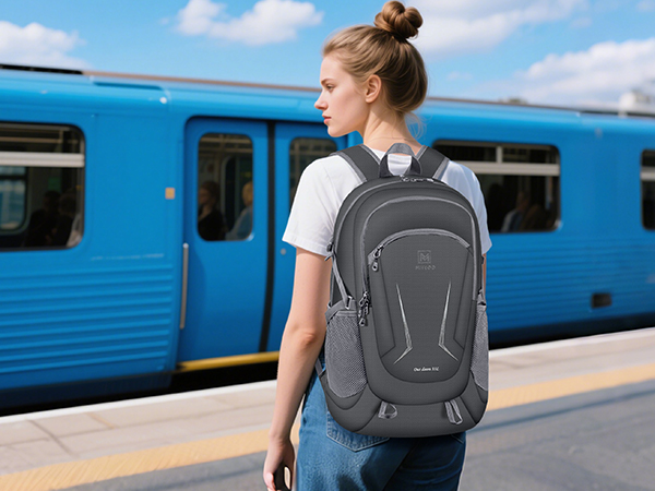 The MIYCOO daypack is designed for daily commutes. It fits your essentials for work, urban trips