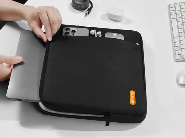 black laptop sleeve