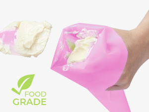 piping bags and tips set