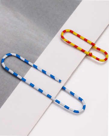 medium paper clips