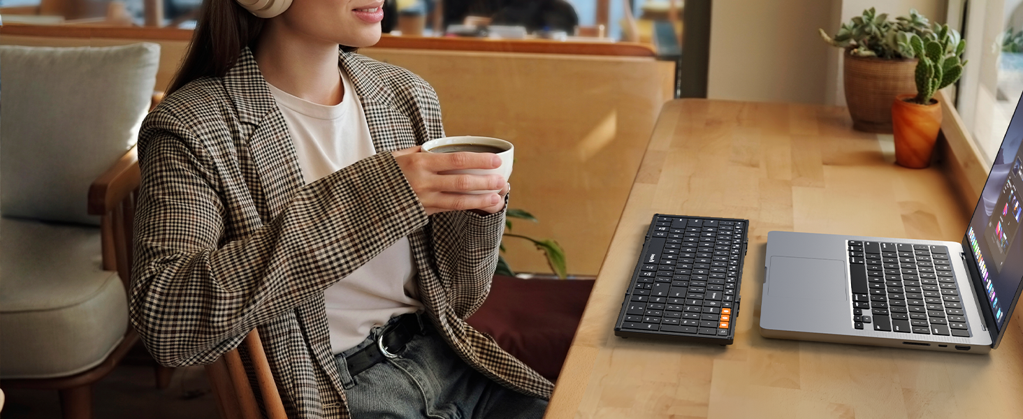 XK01 PLUS backlit foldable keyboard