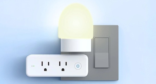 1440J power surge protector outlet