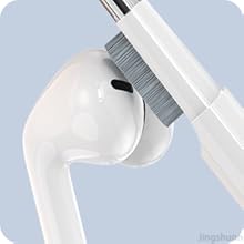 Clean the headphones 