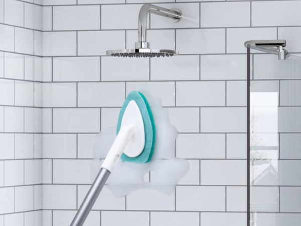 bathroom scrubber with long handle