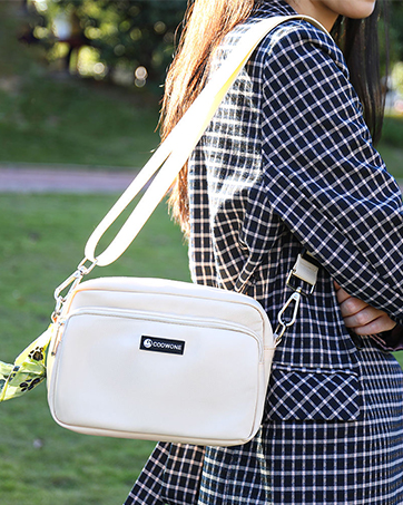 womens bags and purses