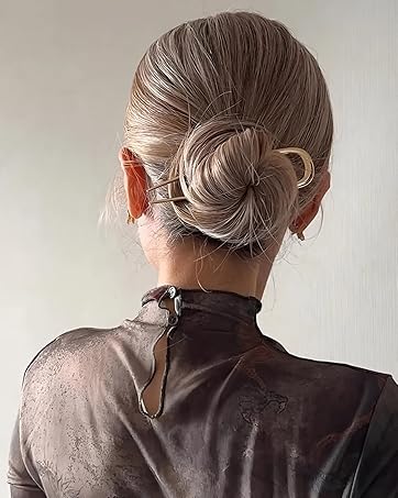 https://m.media-amazon.com/images/S/aplus-media-library-service-media/d03b699c-6e8a-4a84-8e68-3ec7b68ac47f.__CR161,0,1279,1600_PT0_SX362_V1___.jpg