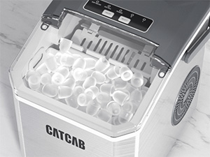 Transparent cover design for tabletop ice maker