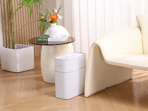 live room trash can