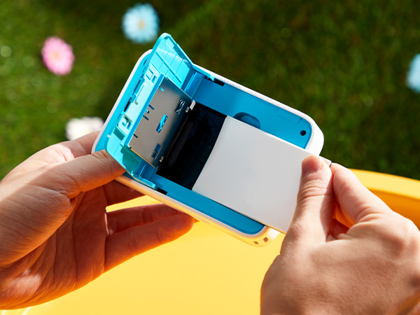 KODAK Printomatic+ Instant Print Digital Camera 