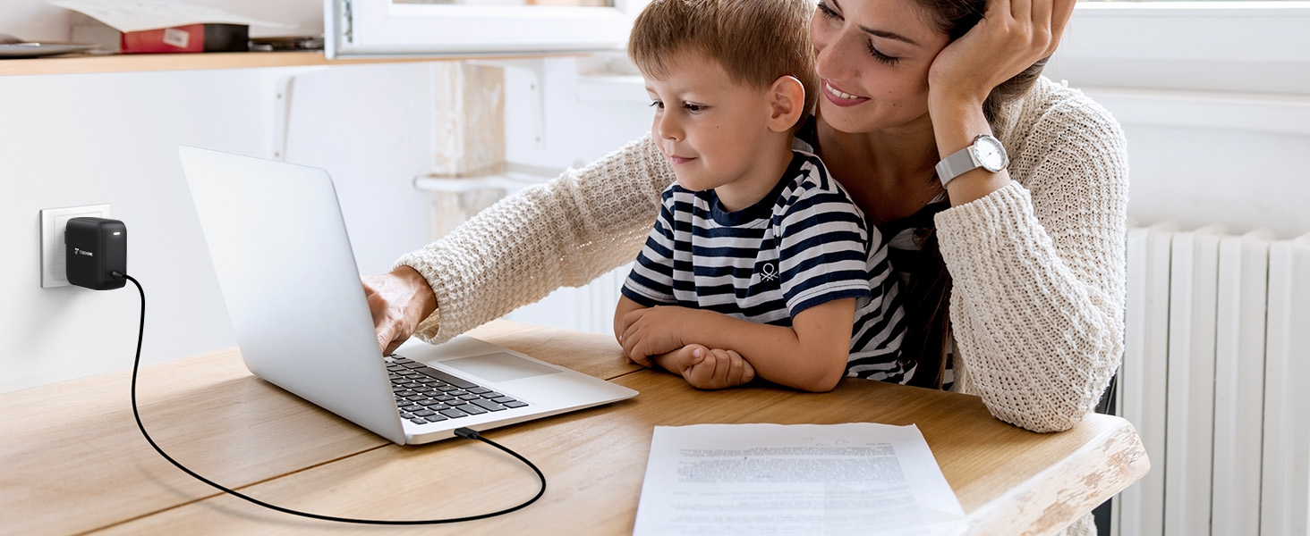 universal laptop charger