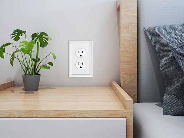 wall outlet cover plate