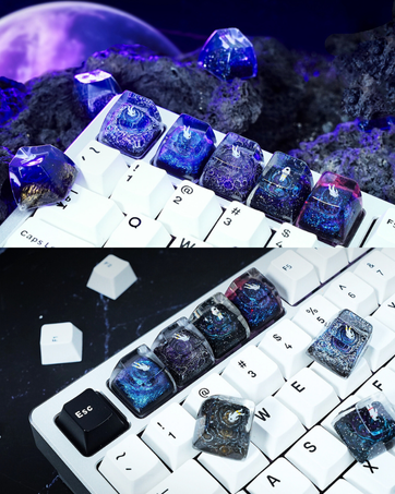 Astronaut resin artisan keycap keyboards