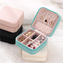 Travel jewelry box