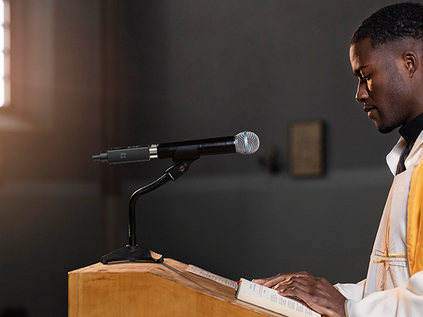 XLR Microphone wireless microphone audio transmitter and receiver wireless microphones systems