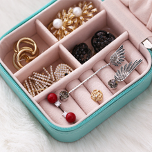 Travel jewelry box