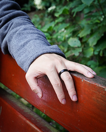 Men's black ring
