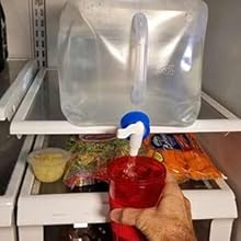 Collapsible water cube in refrigerator