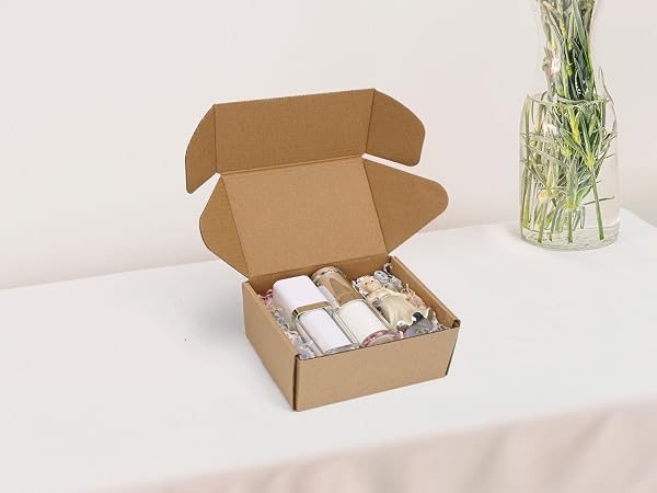 Shipping Boxes 6x4x3 C4