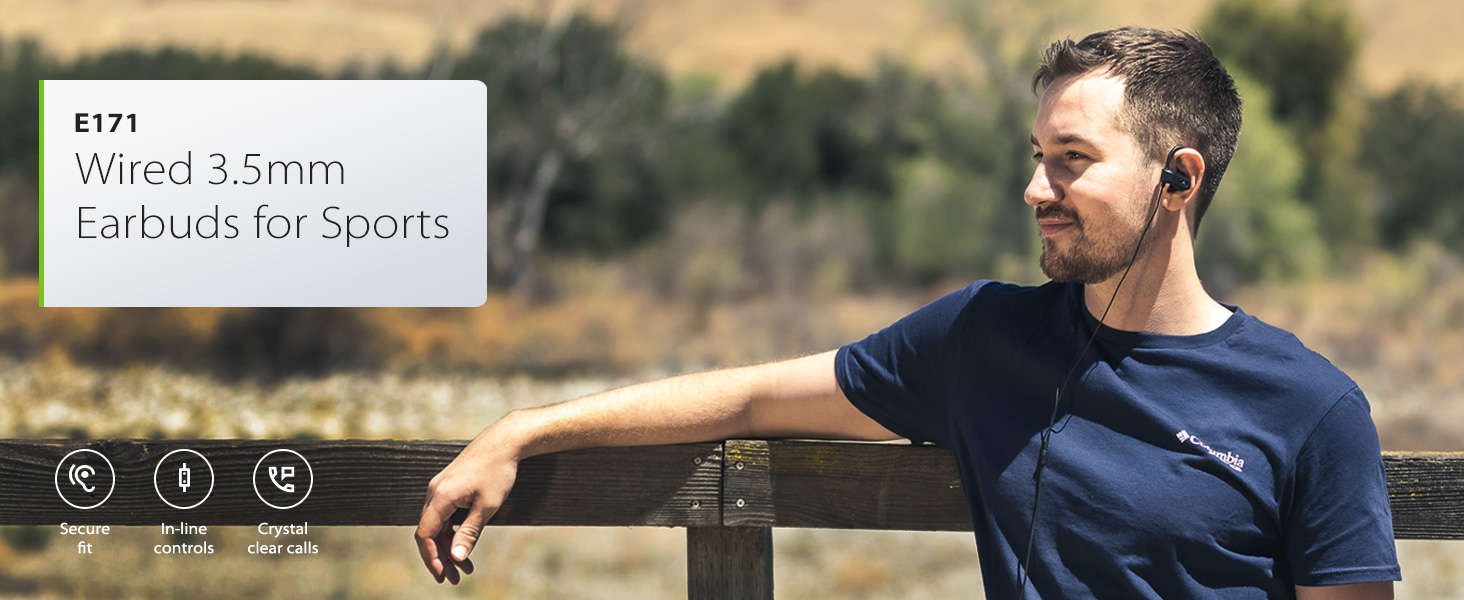 Man wearing Avantree E171 Earphones.