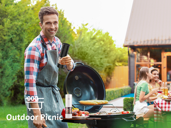 salt and pepper shakers