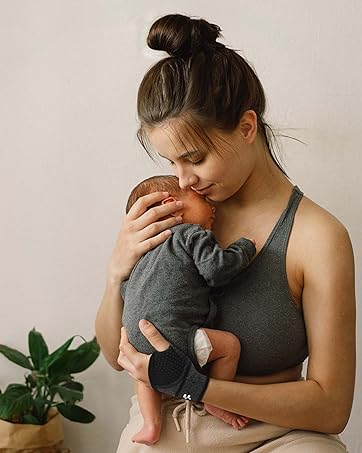 https://m.media-amazon.com/images/S/aplus-media-library-service-media/d9c1beef-8b1a-4108-80d6-a4c090268ab2.__CR321,0,1279,1600_PT0_SX362_V1___.jpg