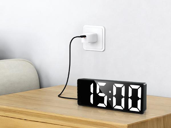 DIGITAL ALARM CLOCK WHITE
