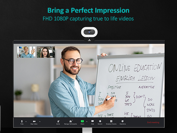 A man using N930E for online teaching