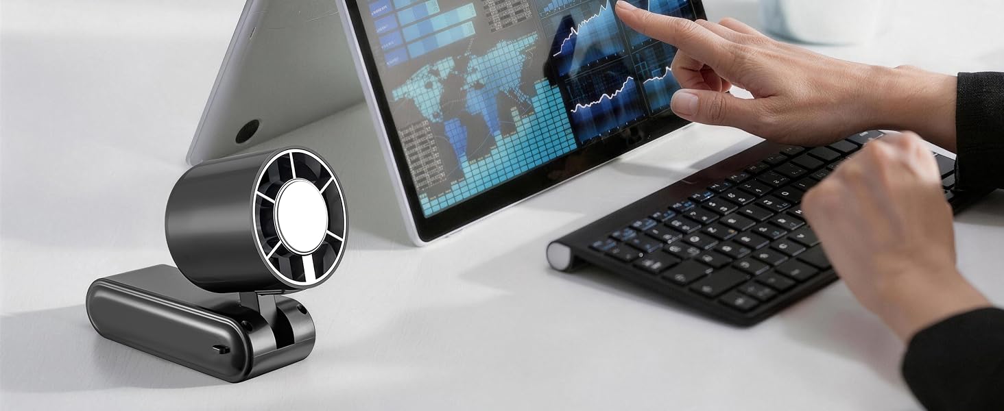 Handheld fan supports desktop mode