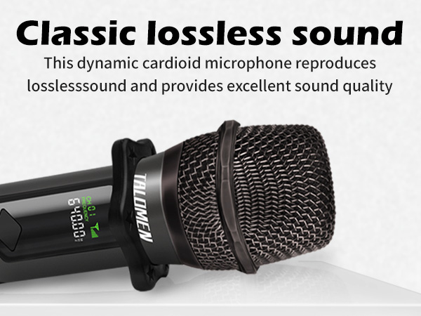 Close-up of a dynamic cardioid microphone with mesh grille, digital display, and text highlighting its lossless sound reproduction and excellent sound quality.