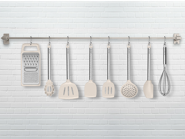 kitchen utensils