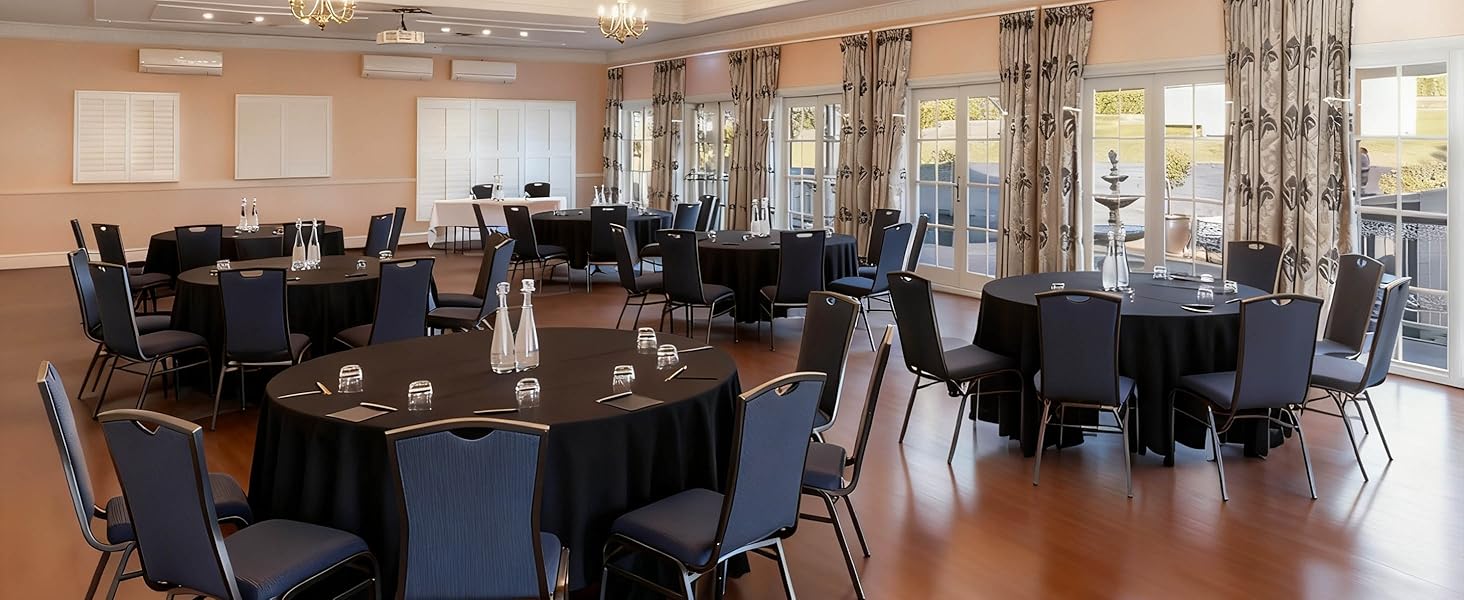 balck round table cloth