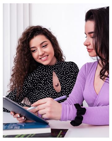 https://m.media-amazon.com/images/S/aplus-media-library-service-media/53d2e3ff-398b-4245-9b7c-49895ea37526.__CR0,0,1086,1359_PT0_SX362_V1___.jpg