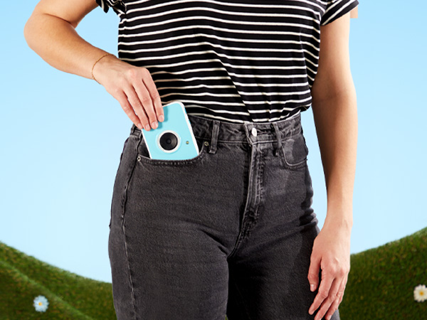 KODAK Printomatic+ Instant Print Digital Camera 