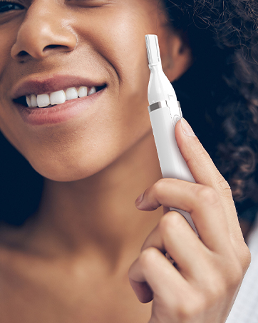 eyebrow trimmer