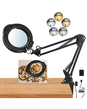 Magnifying glass with light