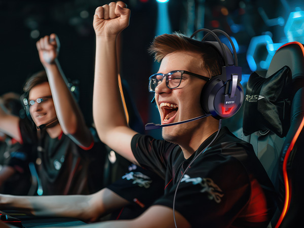 teenage gamer headset