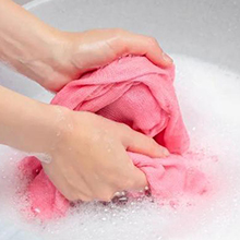 Cleaning your cloth using these small brushes