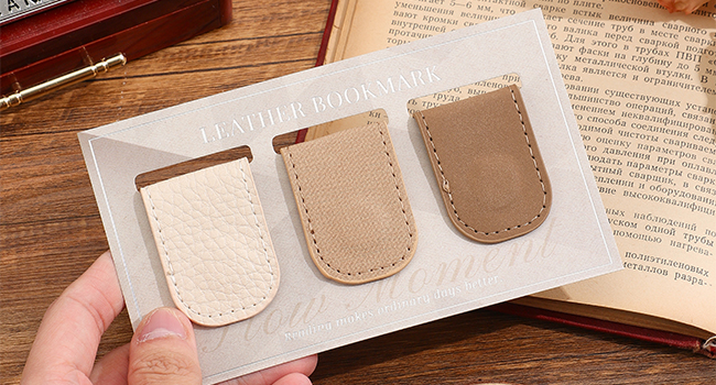 3PCS Magnetic Leather Bookmarks