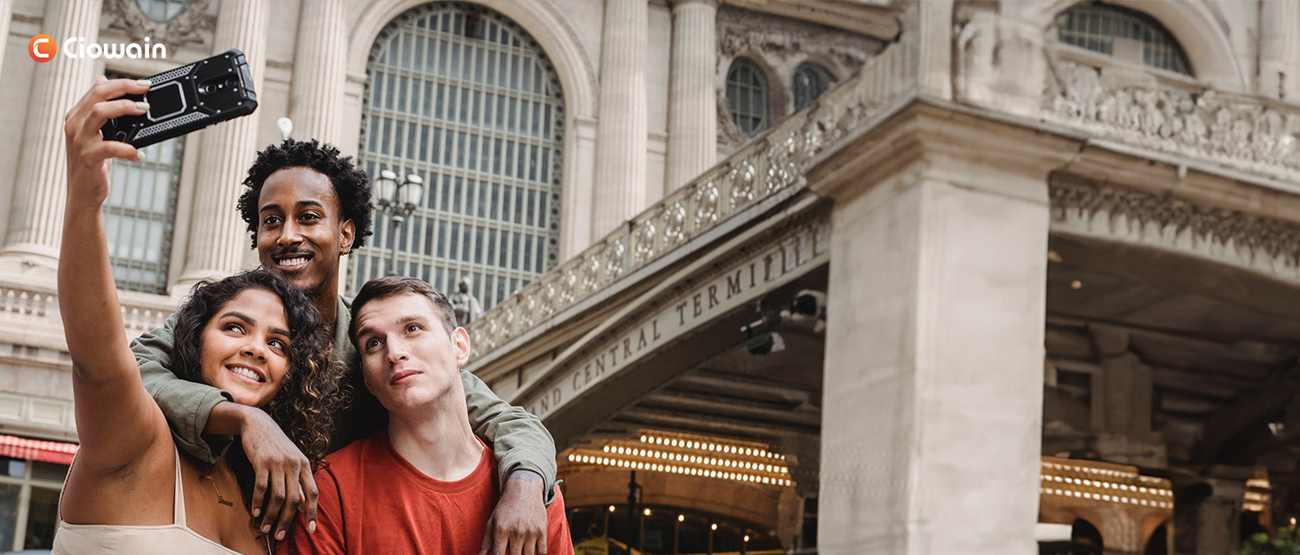 digital picture frame