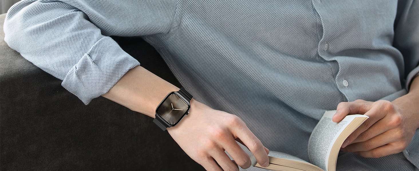 This silicone watch band for men is perfect for everyday wear, leisure, and entertainment.