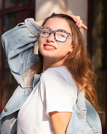 https://m.media-amazon.com/images/S/aplus-media-library-service-media/08a10543-4377-4977-a840-09155795cd77.__CR0,0,362,453_PT0_SX362_V1___.jpg