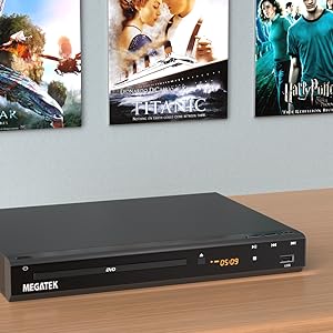 DuraPlay DVD player supports DVD, CD, MP3, WMA, JPEG, and multiple disc formats