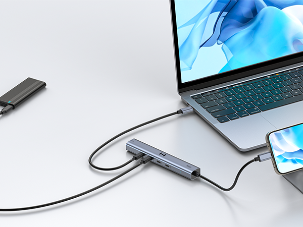 10Gbps USB C Hub with 4K@60Hz Video Display