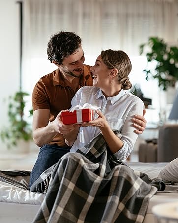 https://m.media-amazon.com/images/S/aplus-media-library-service-media/717b6c01-7a55-4f0d-8678-7de8062d7cef.__CR0,56,1366,1709_PT0_SX362_V1___.jpg