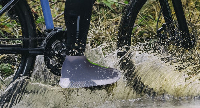 The rain shoe cover protects your shoes