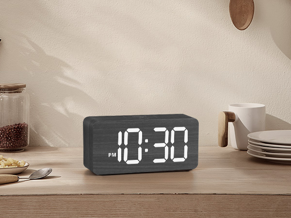 desk clocks for bedrooms