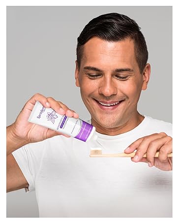 https://m.media-amazon.com/images/S/aplus-media-library-service-media/9903660c-235e-42e9-89c5-16b1443047a2.__CR0,0,724,906_PT0_SX362_V1___.jpg
