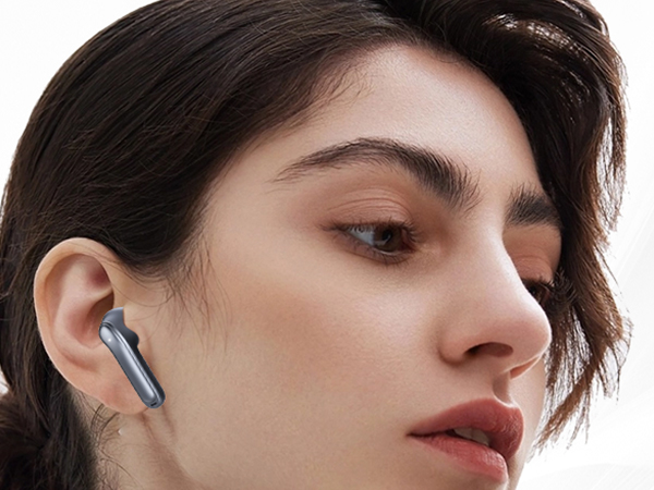 wireless earbuds